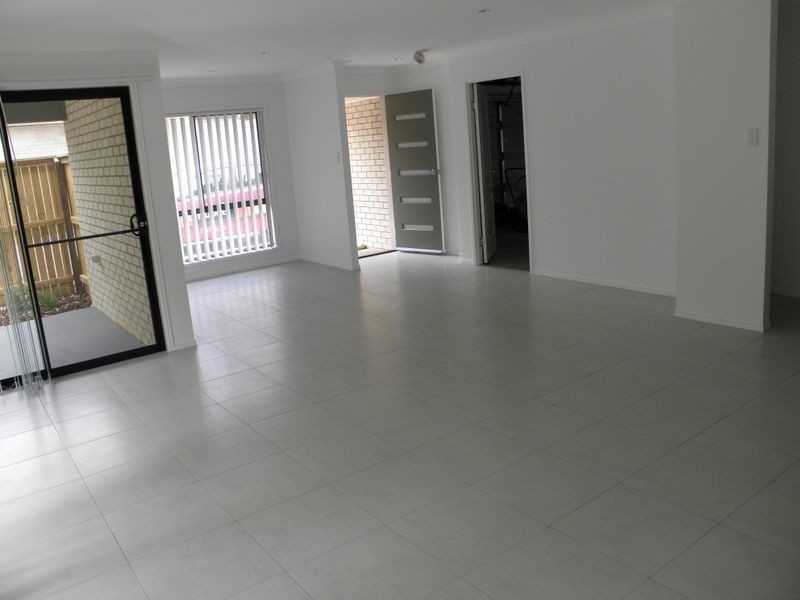 2/331 Old Cleveland Road East, Birkdale QLD 4159