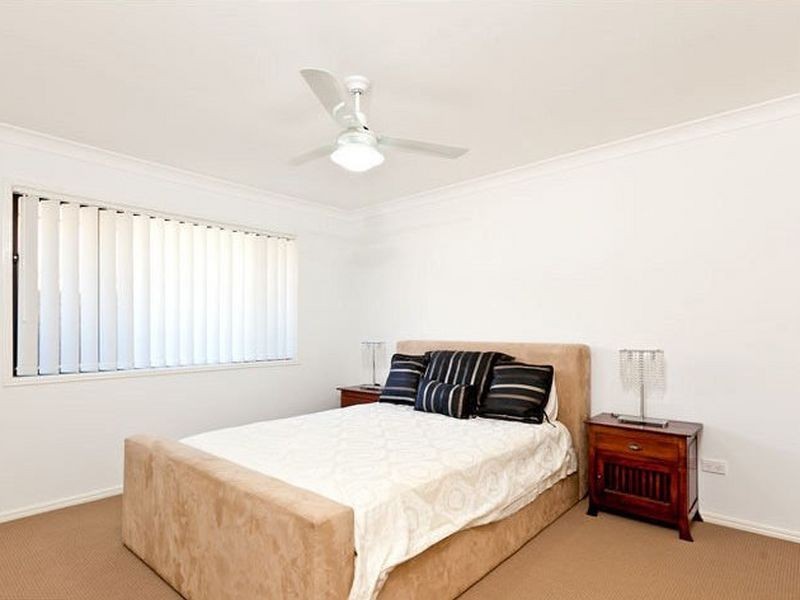2/331 Old Cleveland Road East, Birkdale QLD 4159