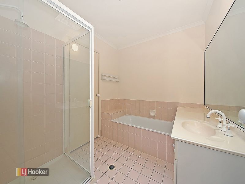 1/6 Macgregor Drive, Birkdale QLD 4159