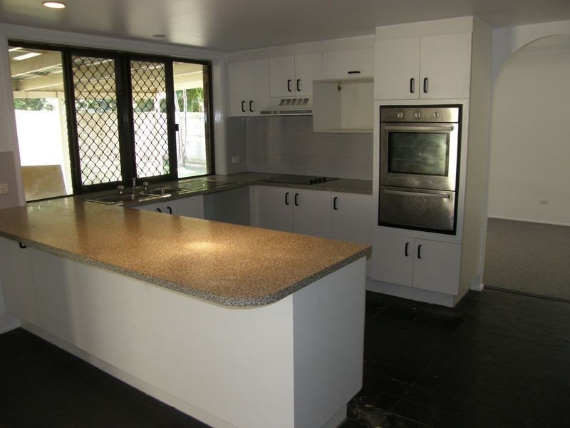 30 Randall Road, Birkdale QLD 4159