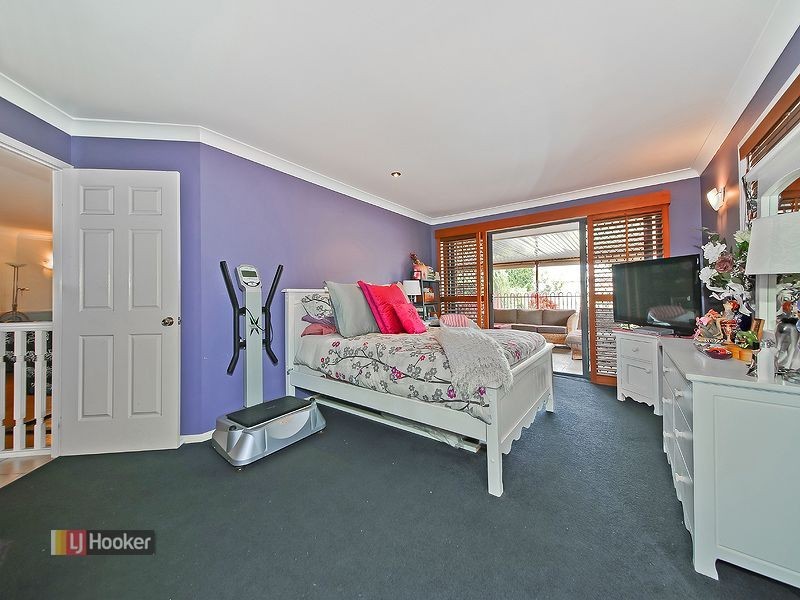 4 Galley Way, Birkdale QLD 4159