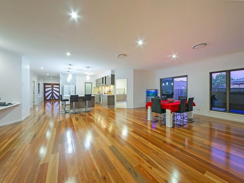 21 Parkgrove Street, Birkdale QLD 4159