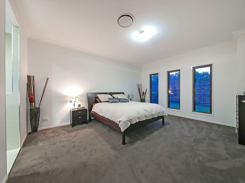 21 Parkgrove Street, Birkdale QLD 4159