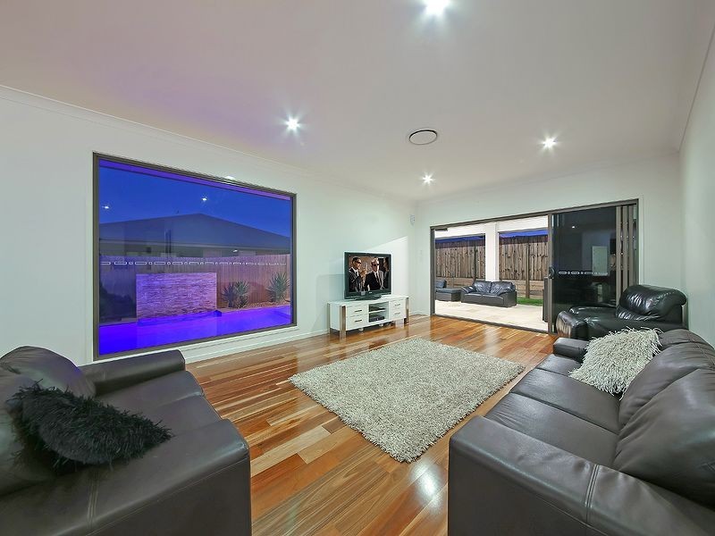 21 Parkgrove Street, Birkdale QLD 4159