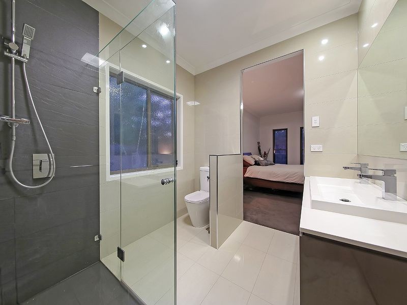 21 Parkgrove Street, Birkdale QLD 4159