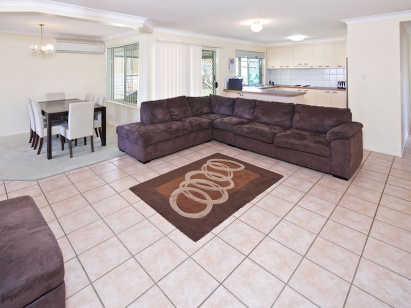 71 Hailey Drive, Birkdale QLD 4159