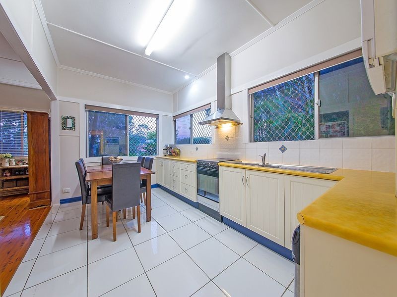 28 Claremont Street, Birkdale QLD 4159