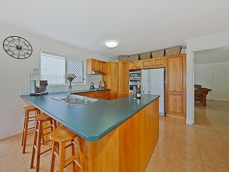 22 Lanaglen Drive, Birkdale QLD 4159