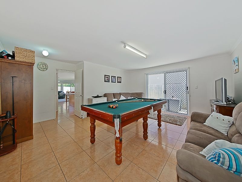 22 Lanaglen Drive, Birkdale QLD 4159