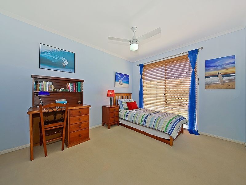 22 Lanaglen Drive, Birkdale QLD 4159