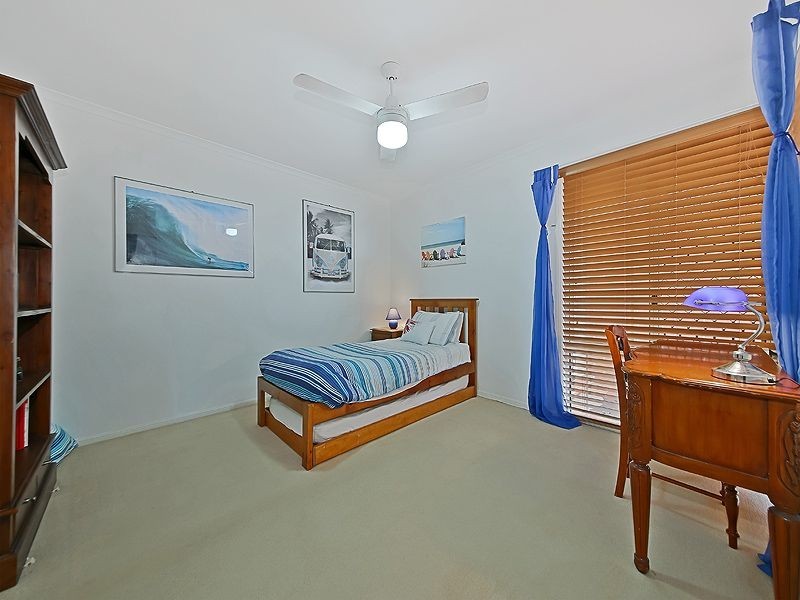 22 Lanaglen Drive, Birkdale QLD 4159