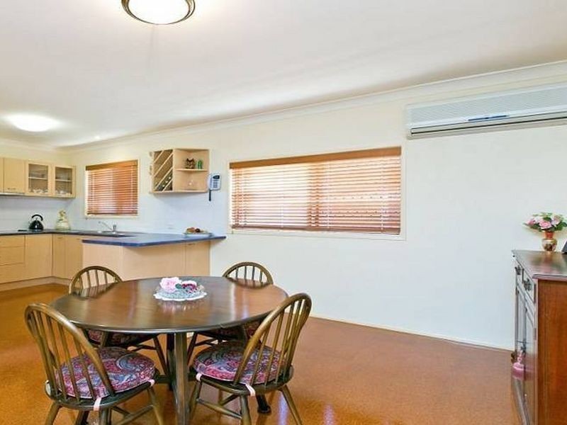 18 Russell Street, Cleveland QLD 4163