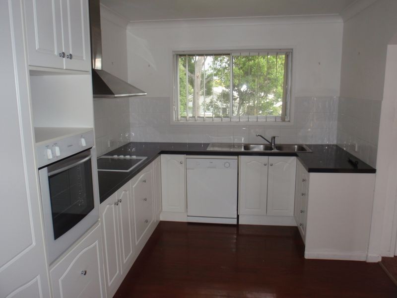 22-24 Thomas Street, Birkdale QLD 4159