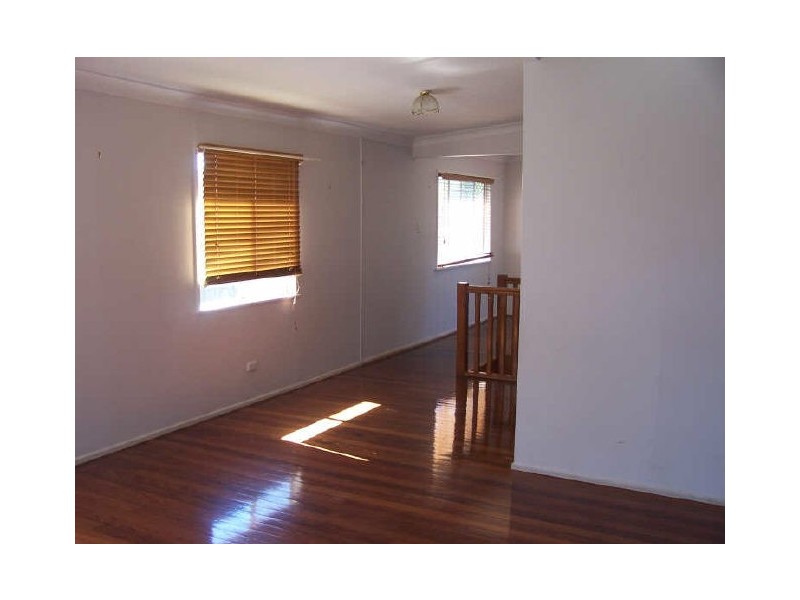 39 Merlina St, Manly West QLD 4179