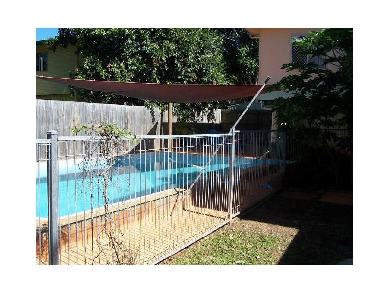 39 Merlina St, Manly West QLD 4179