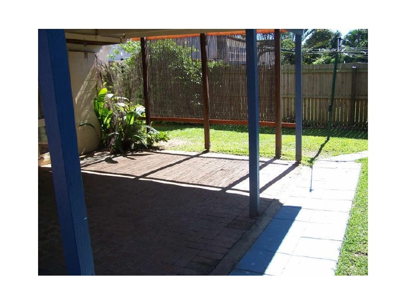 39 Merlina St, Manly West QLD 4179