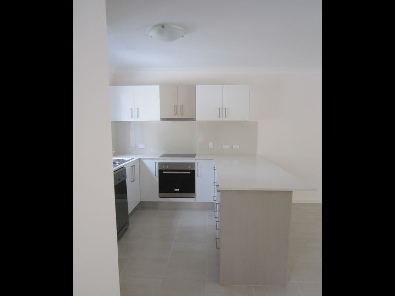 Unit 4/13 Victor Street, Birkdale QLD 4159