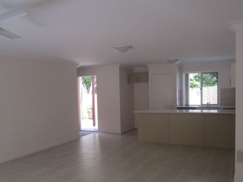 Unit 4/13 Victor Street, Birkdale QLD 4159