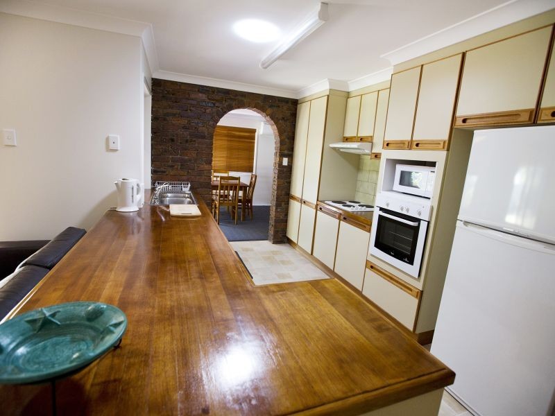 76 Murray Street, Birkdale QLD 4159