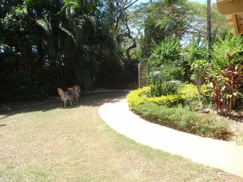 7 Birdwood Road, Birkdale QLD 4159