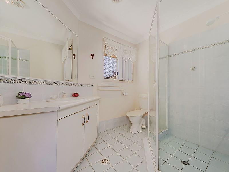 12 Hooper Street, Birkdale QLD 4159