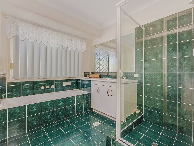 12 Hooper Street, Birkdale QLD 4159