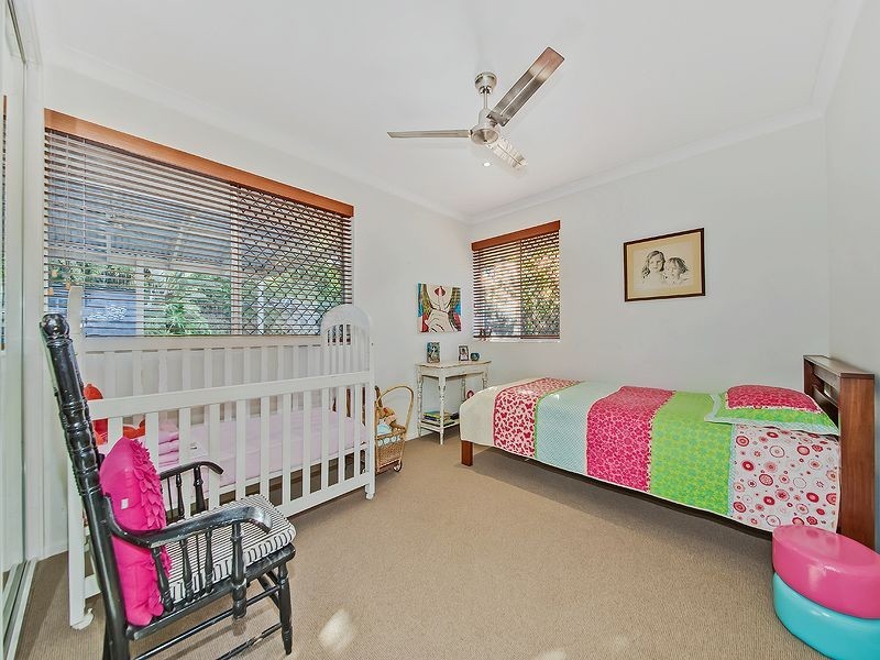 16 Ruth Street, Birkdale QLD 4159