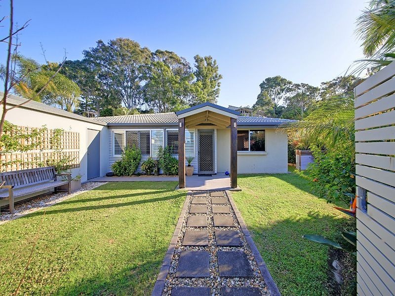 16 Ruth Street, Birkdale QLD 4159