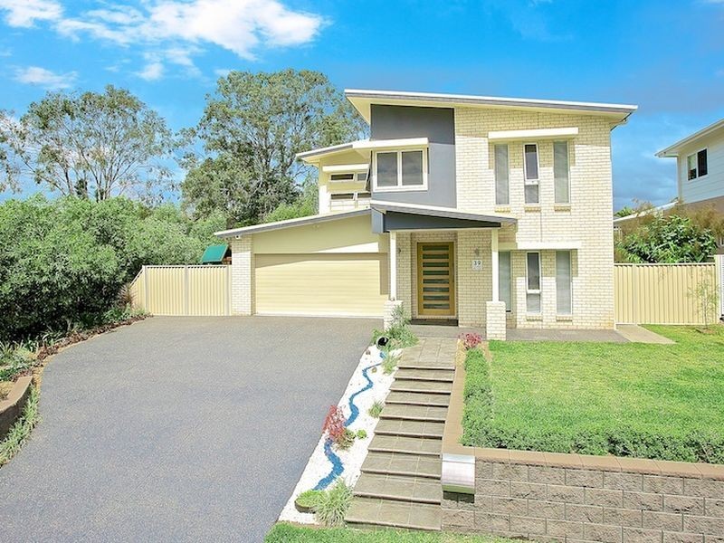 39 Celsa Street, Wellington Point QLD 4160