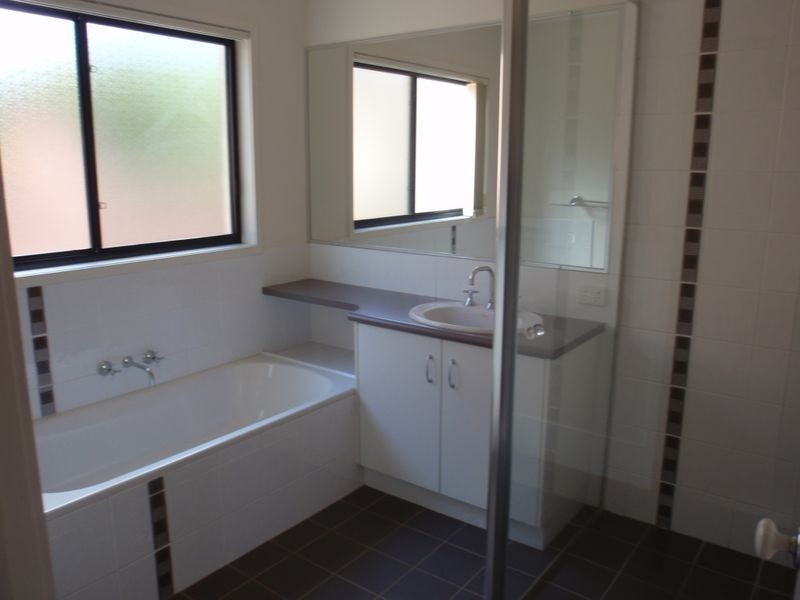 32 Edith Street, Wellington Point QLD 4160