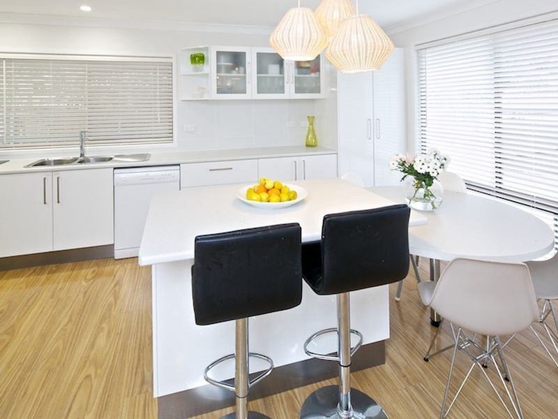 18 Ruth Street, Birkdale QLD 4159