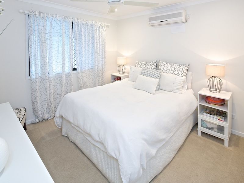 18 Ruth Street, Birkdale QLD 4159