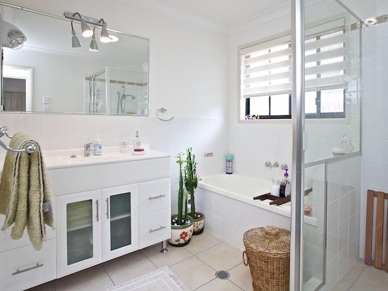 69 Railway Parade, Thorneside QLD 4158