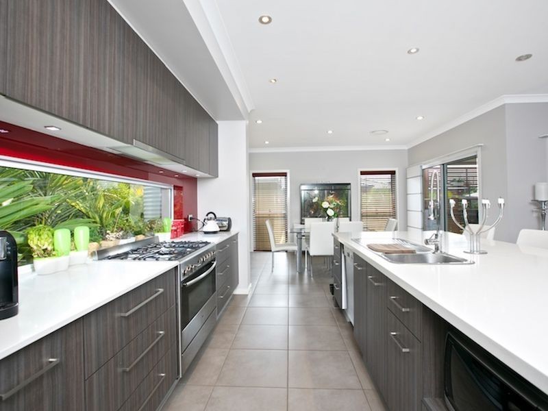 37 Parkgrove Street, Birkdale QLD 4159