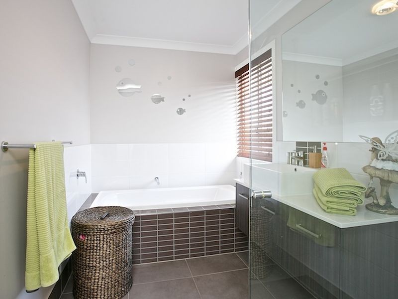 37 Parkgrove Street, Birkdale QLD 4159