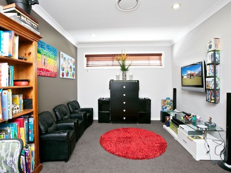 37 Parkgrove Street, Birkdale QLD 4159
