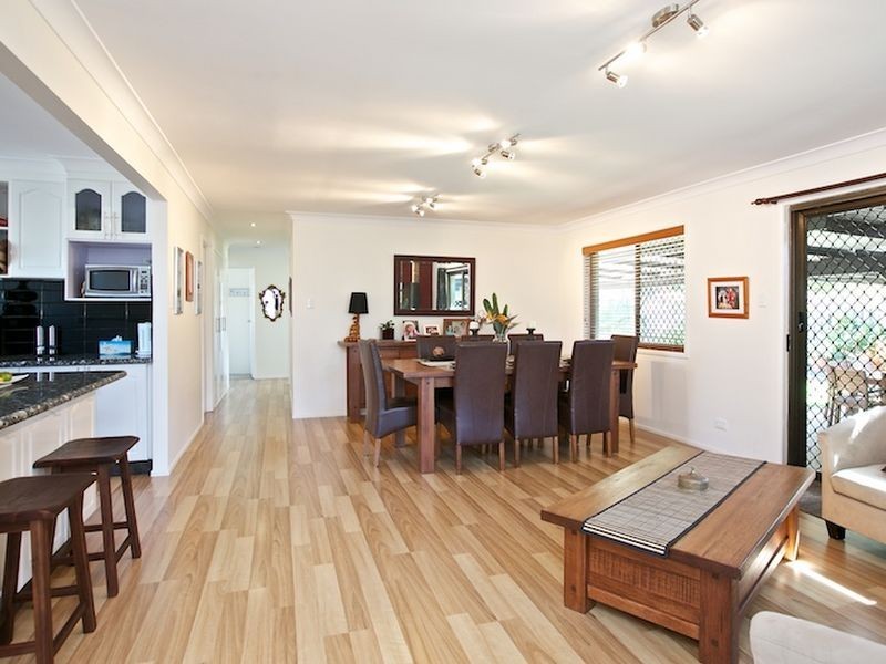 19 Fullerton Street, Birkdale QLD 4159