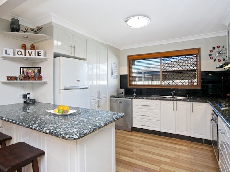 19 Fullerton Street, Birkdale QLD 4159