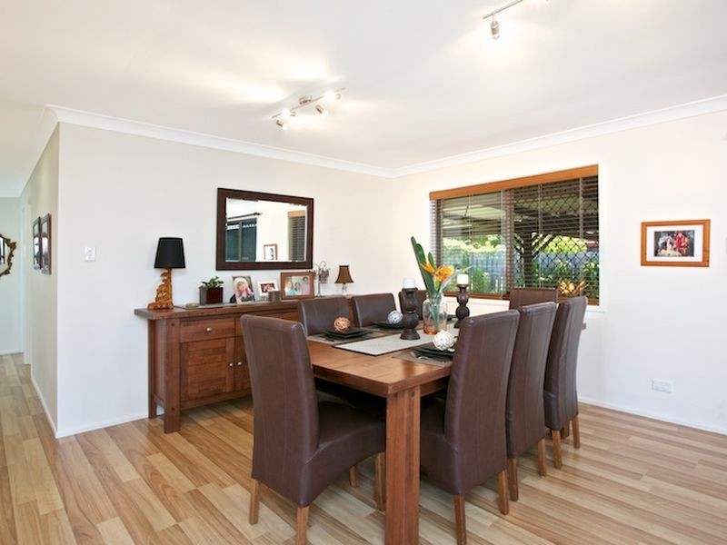 19 Fullerton Street, Birkdale QLD 4159