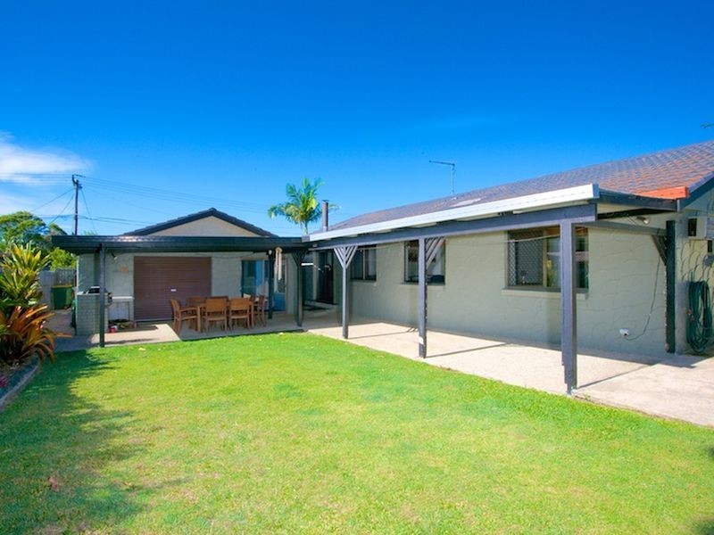 19 Fullerton Street, Birkdale QLD 4159