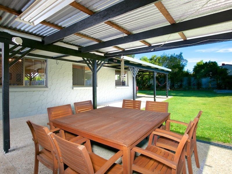 19 Fullerton Street, Birkdale QLD 4159