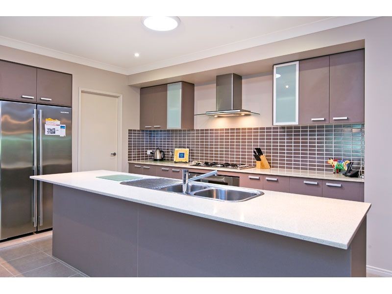 46 Penzance Drive, Redland Bay QLD 4165