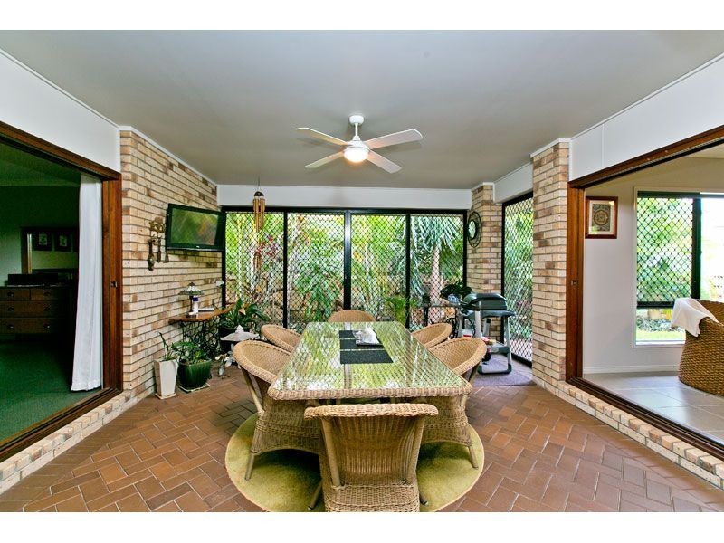 46 Penzance Drive, Redland Bay QLD 4165