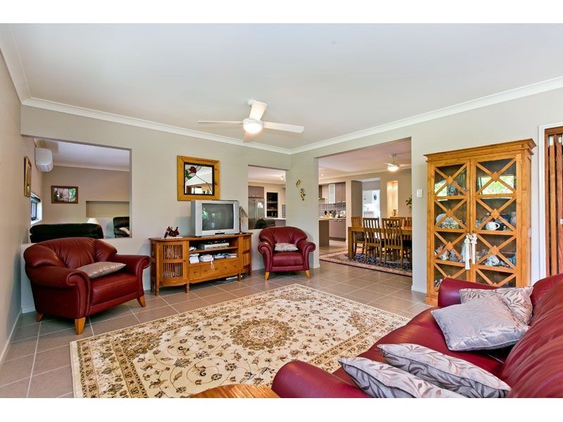 46 Penzance Drive, Redland Bay QLD 4165