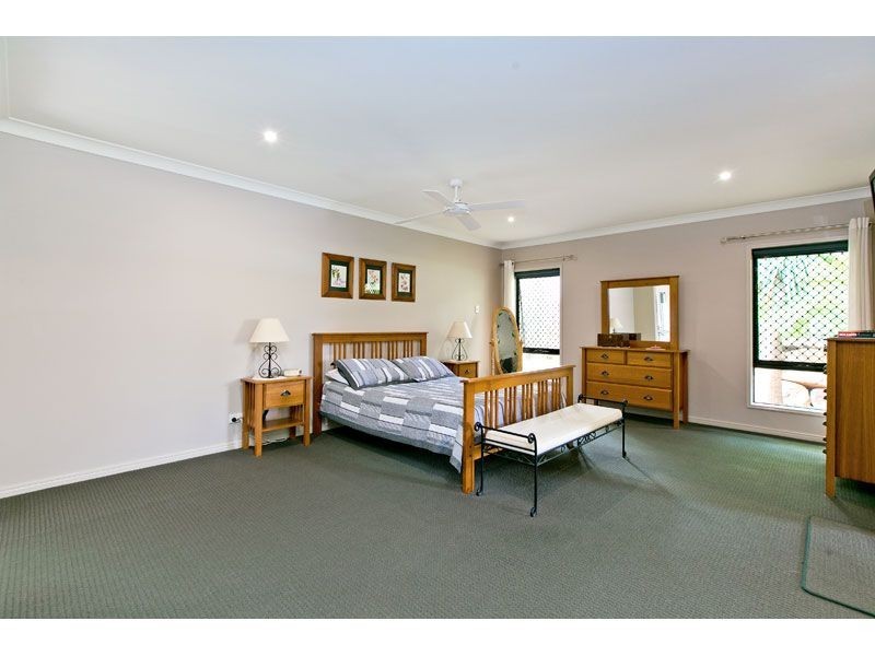 46 Penzance Drive, Redland Bay QLD 4165