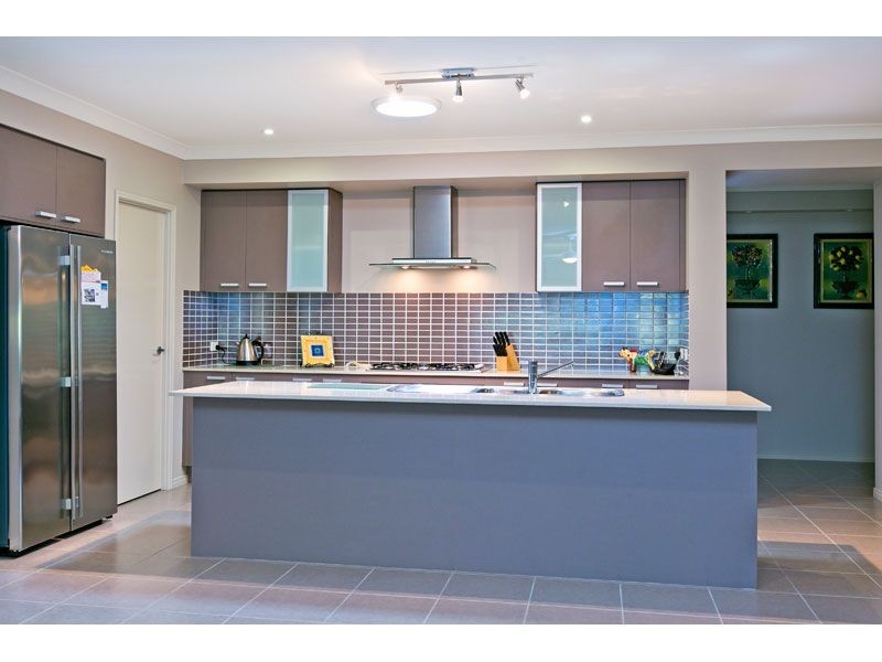 46 Penzance Drive, Redland Bay QLD 4165