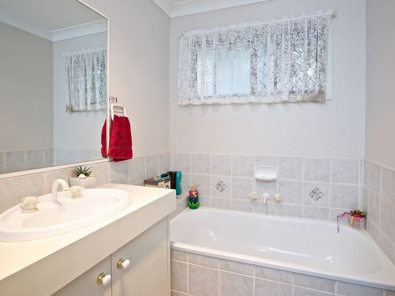 36 Duke Street, Wellington Point QLD 4160