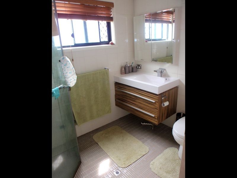 86 Thomas Street, Birkdale QLD 4159