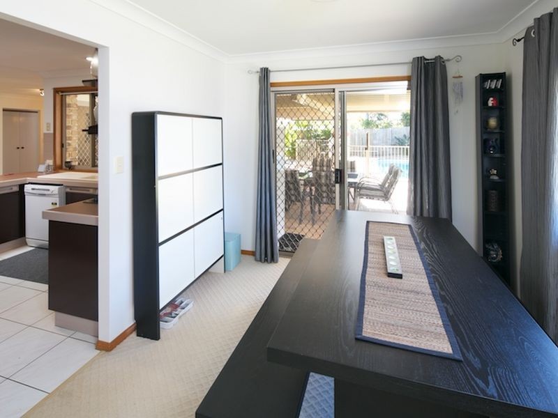 16 Drake Street, Wellington Point QLD 4160