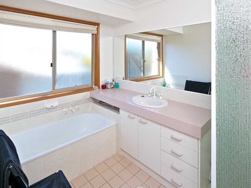 16 Drake Street, Wellington Point QLD 4160